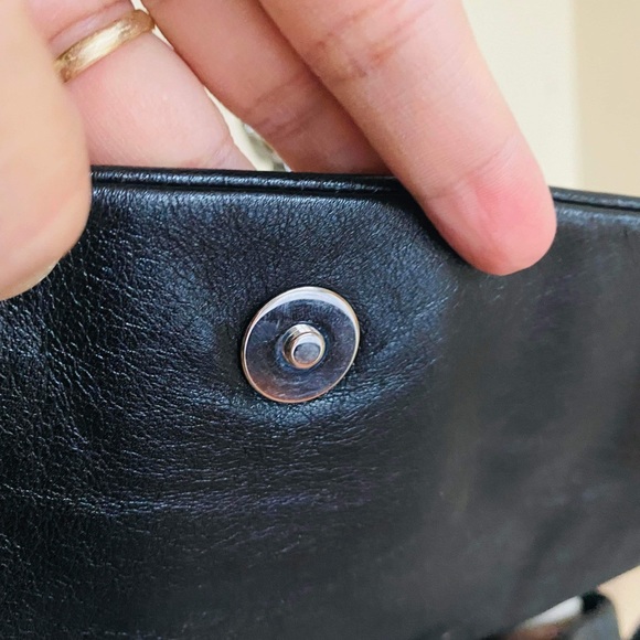 Authentic Vintage Chanel Lambskin 31 Flap bag Medium Black - Picture 4 of 16